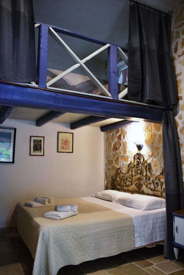 Agritrulli Guest House Ostuni Eksteriør bilde