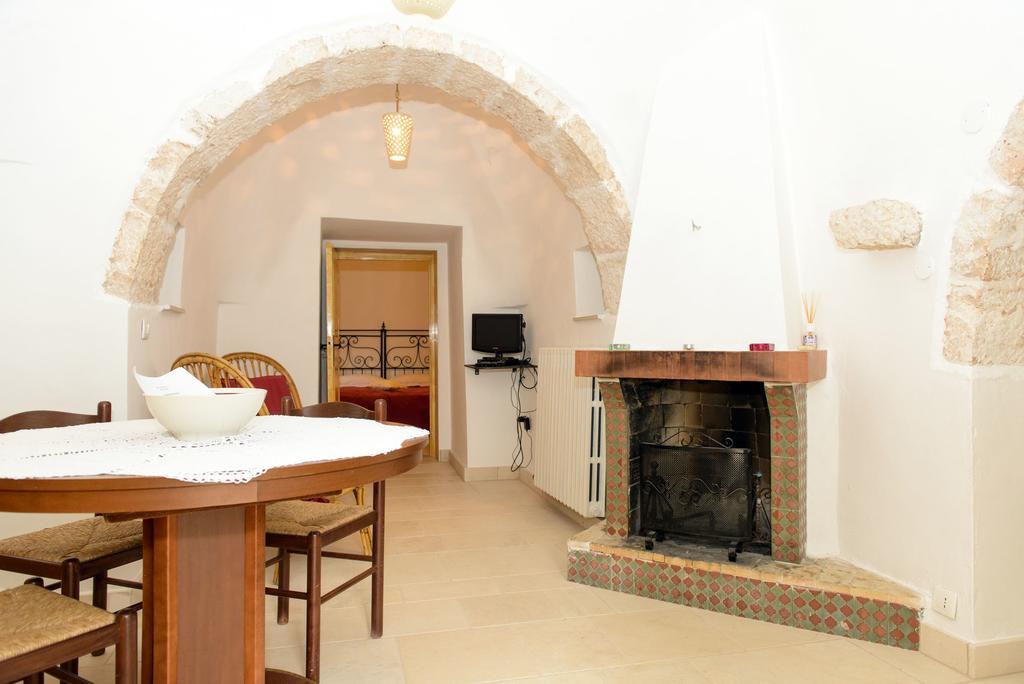 Agritrulli Guest House Ostuni Eksteriør bilde